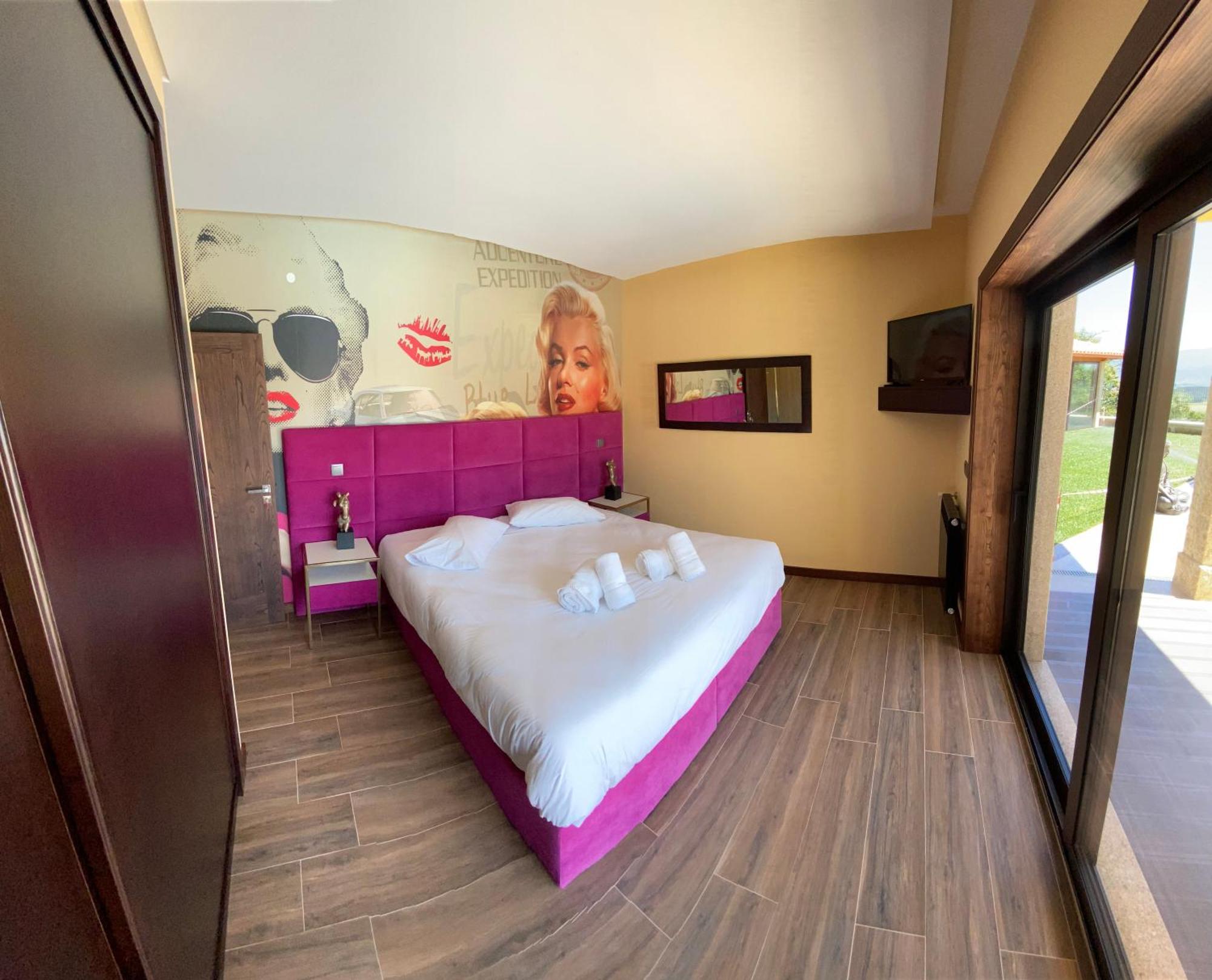 Room Marilyn Monroe Canedo de Basto 外观 照片